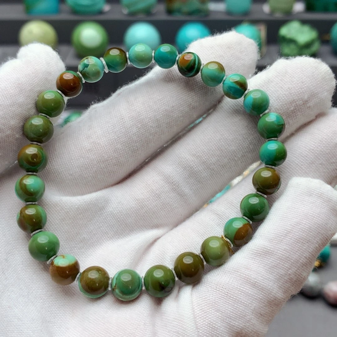 绿松石颈饰未镶嵌