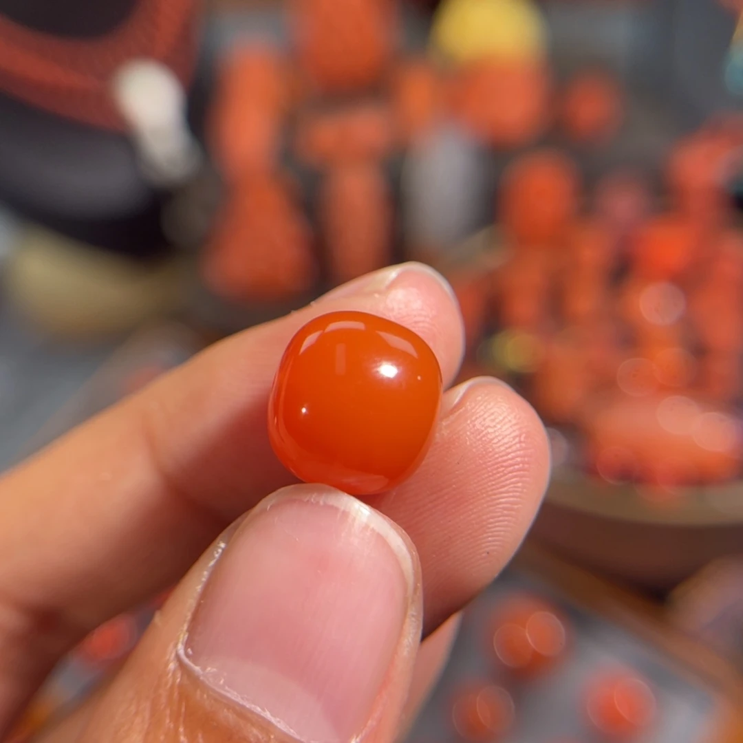 闲***云南红玛瑙未镶嵌配饰老形12