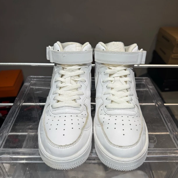 90新 MM6 42码 无盒 AF1纯白 Mid 运动鞋