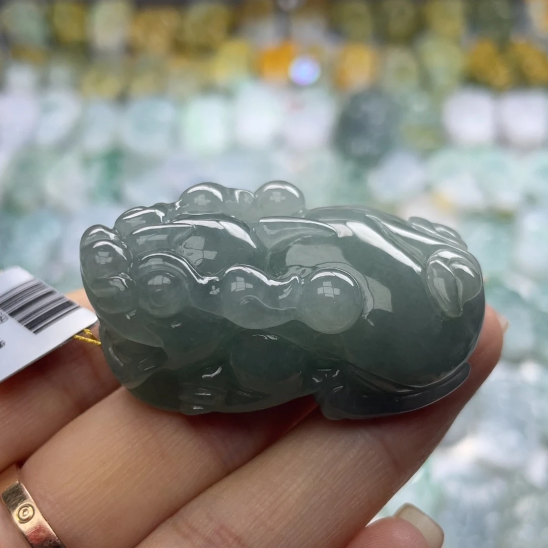 颈饰未镶嵌翡翠貔貅