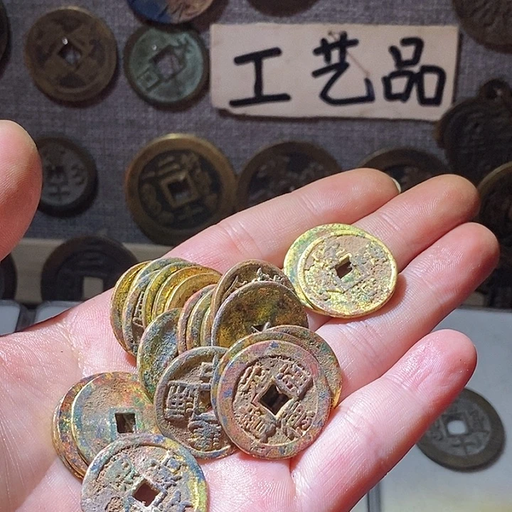 铜安****爱现代工艺品仿制品