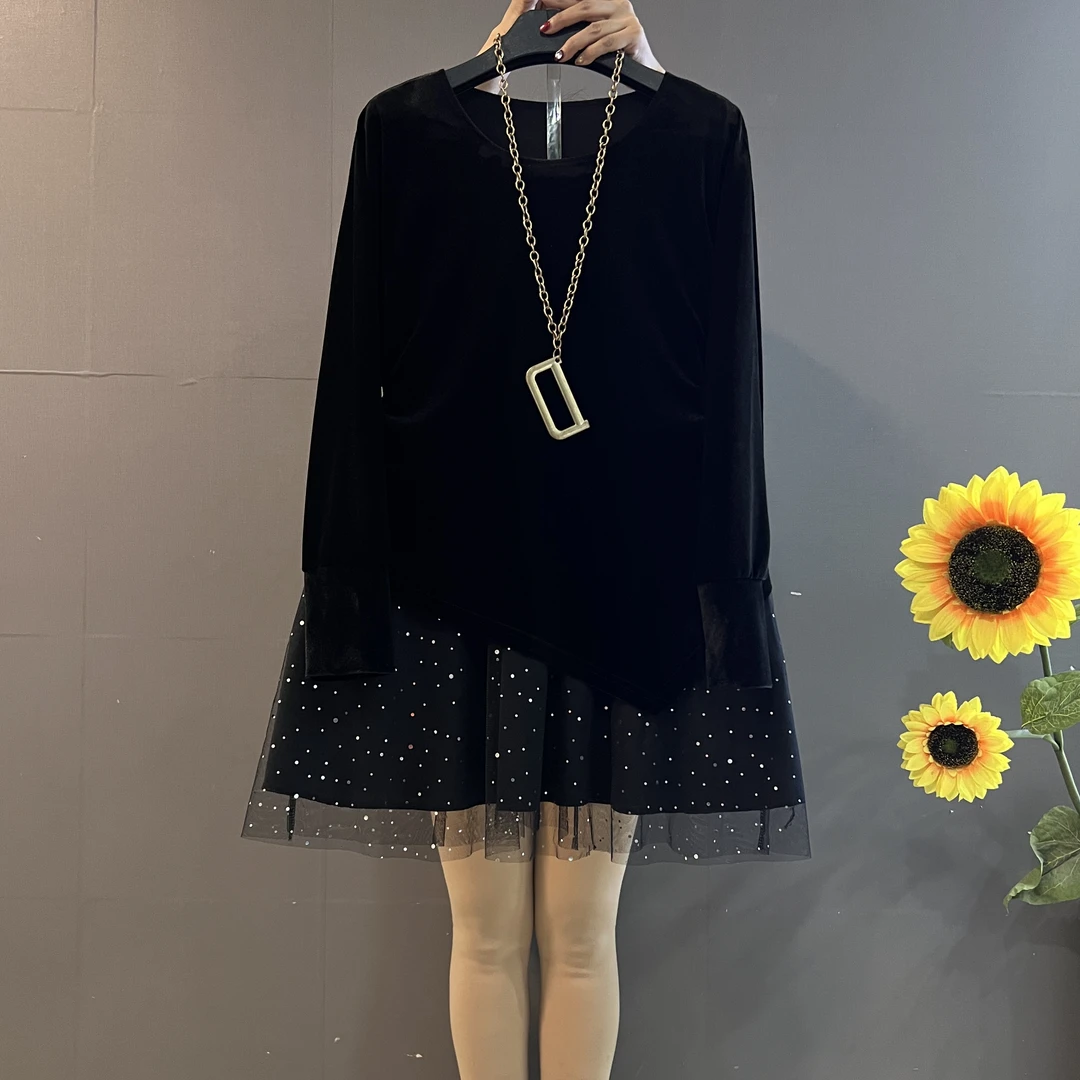 早春新款时尚简约设计感丝绒拼接亮星网纱显瘦连衣裙