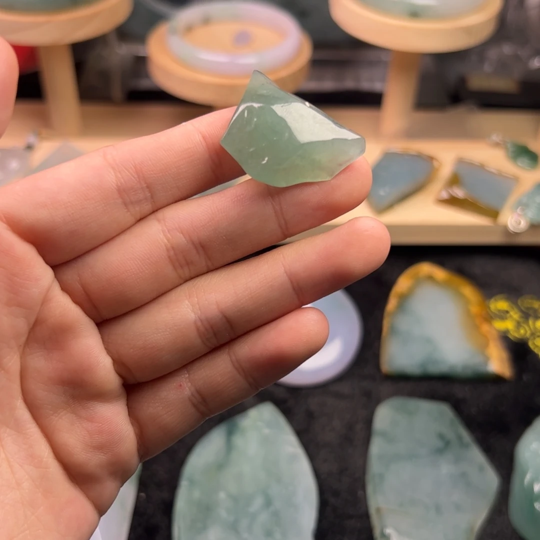 定制翡翠未镶嵌缅甸天然翡翠定制