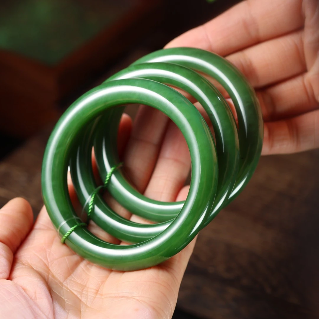 白玉世家臻爱之选/俄碧老坑老料菠菜绿手镯(多样性发其一）