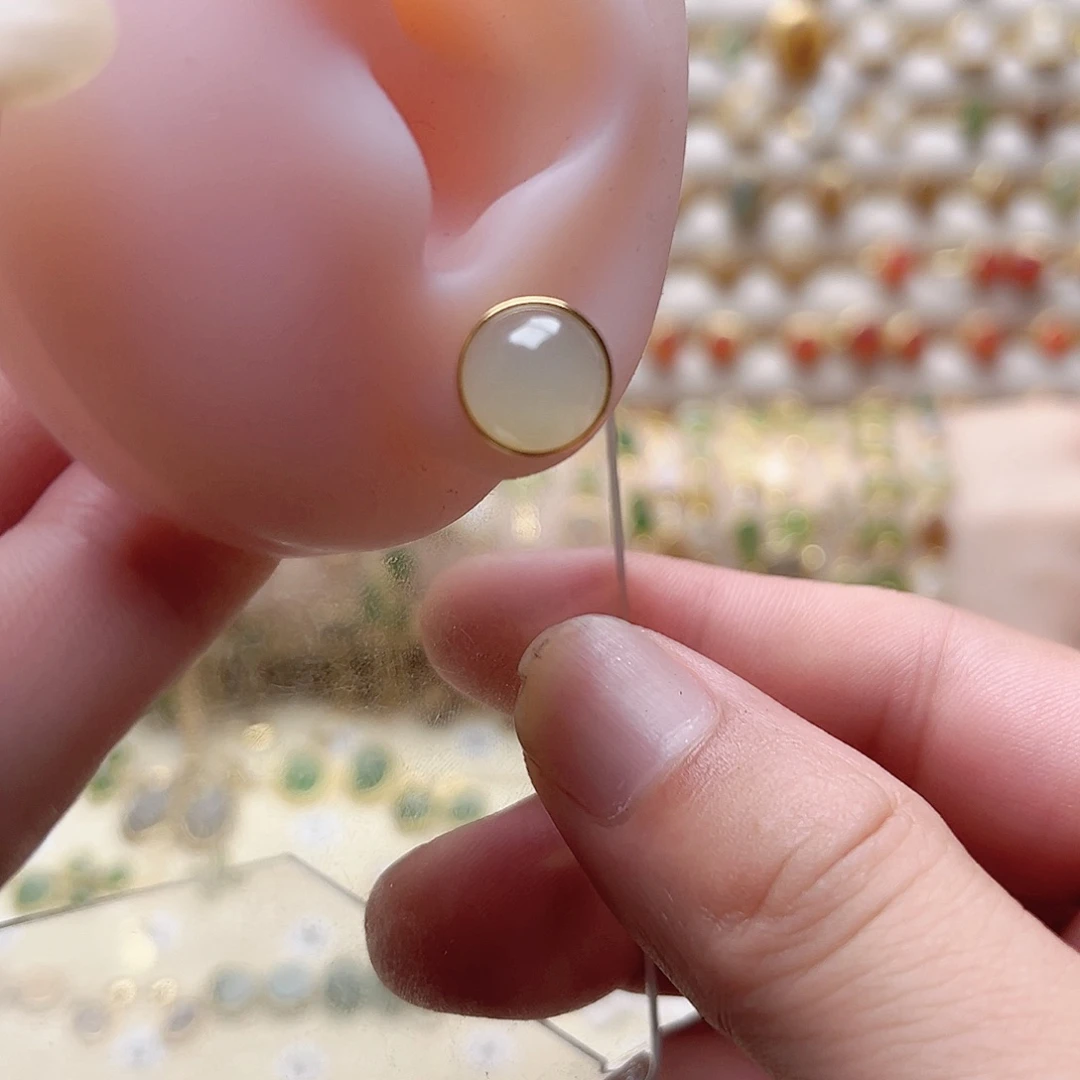 和田玉银S925镶嵌耳饰