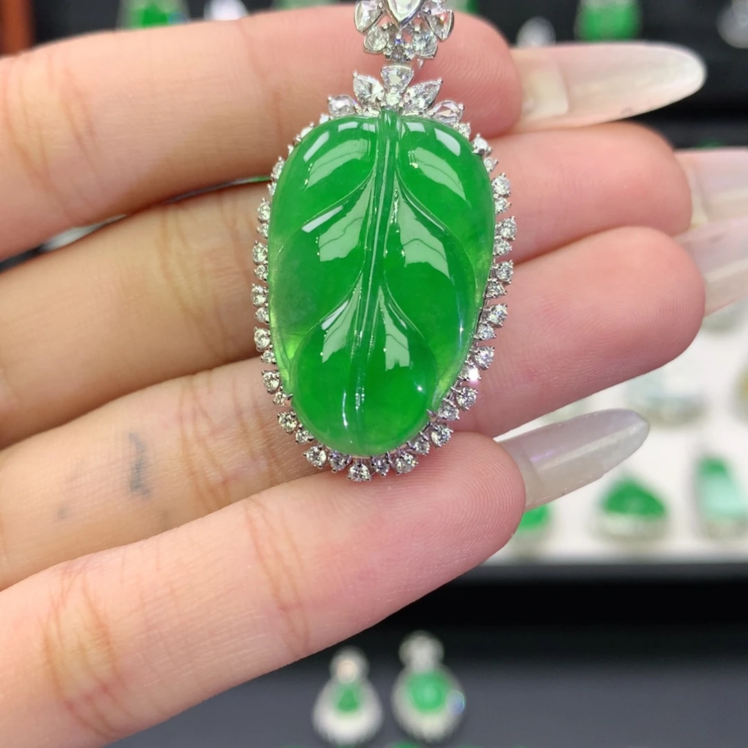 翡翠18K金镶嵌吊坠(不含链)