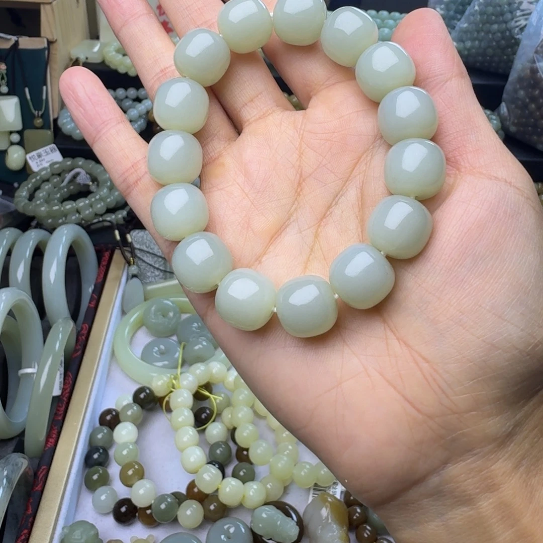 和田玉未镶嵌手链