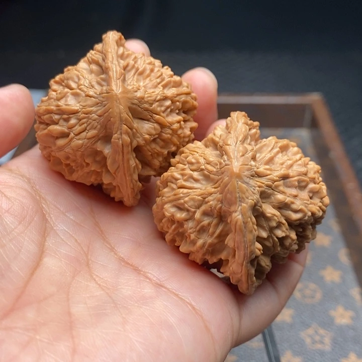 把件文玩核桃百花山44尺