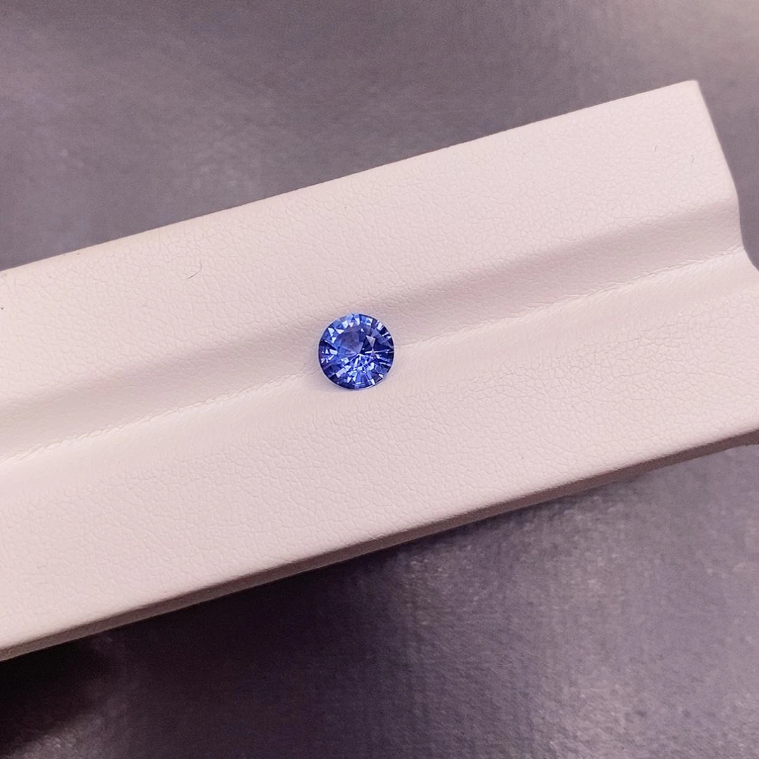 裸石蓝宝石1.08克拉 圆6.5mm