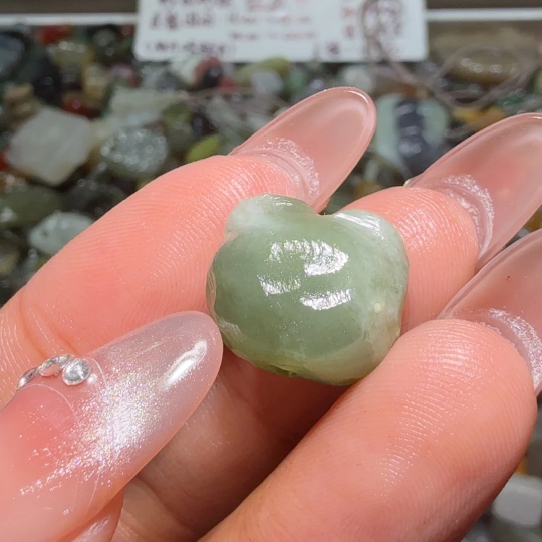 和田玉未镶嵌珠宝半成品