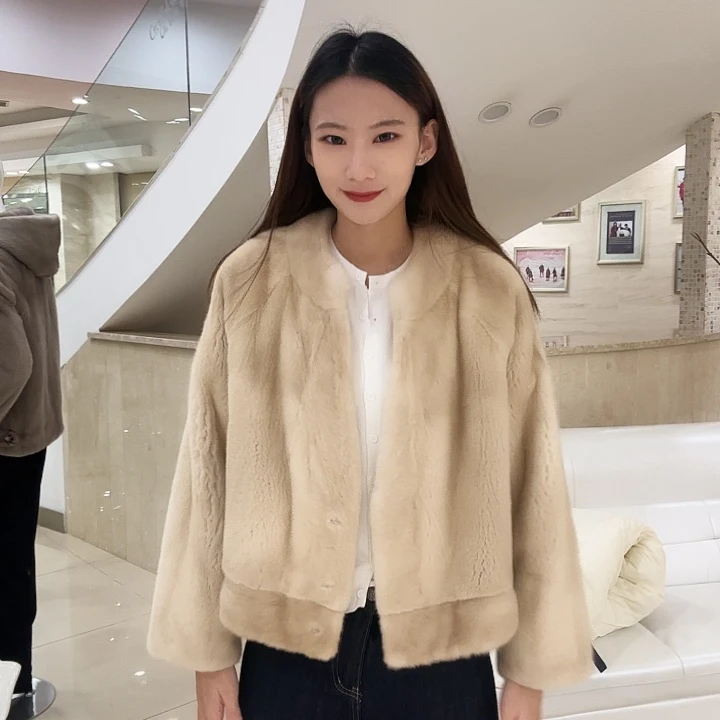 一楼香港晶丽奥斯皮草