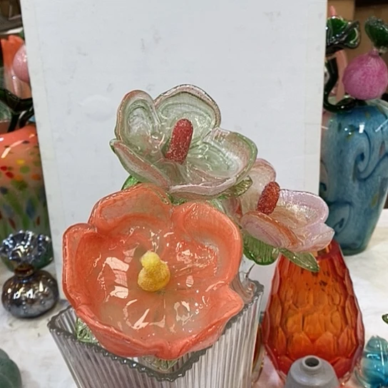 琉璃花瓶高45厘米宽6厘米