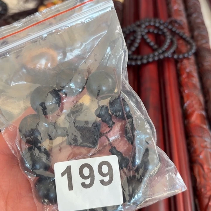 非洲紫檀（红花梨）清**凉编号199紫光檀手串