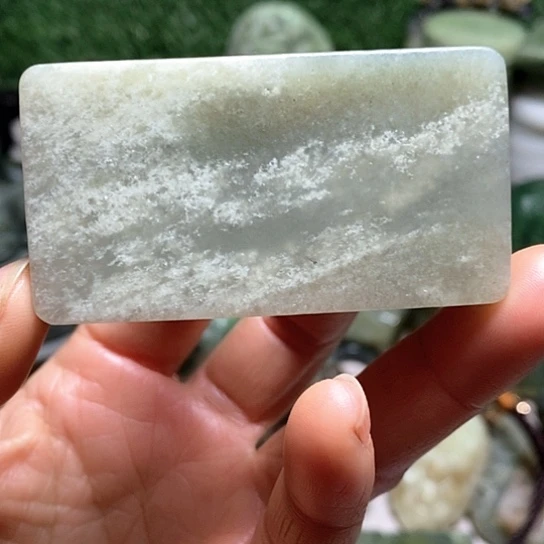 未镶嵌和田玉（糖玉）珠宝半成品