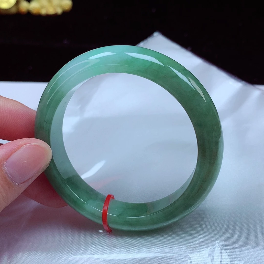 翡翠手镯未镶嵌53-54圈