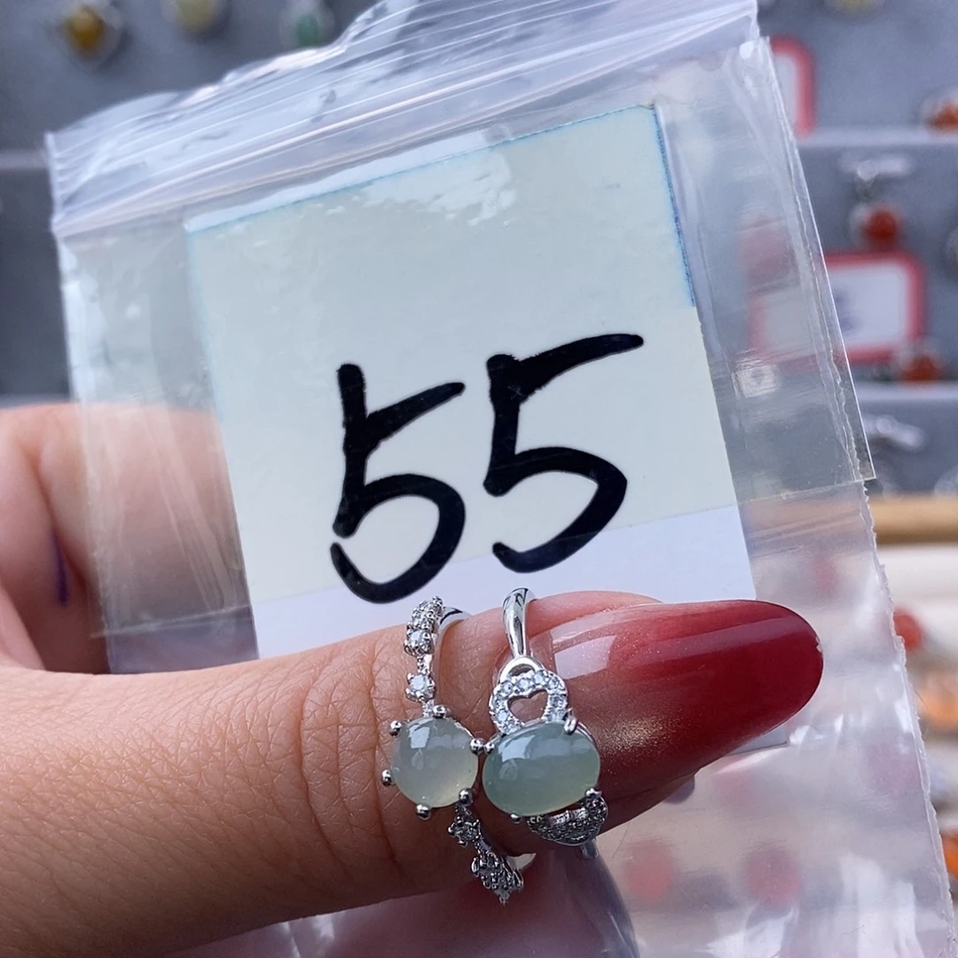 翡翠未镶嵌戒指缅甸