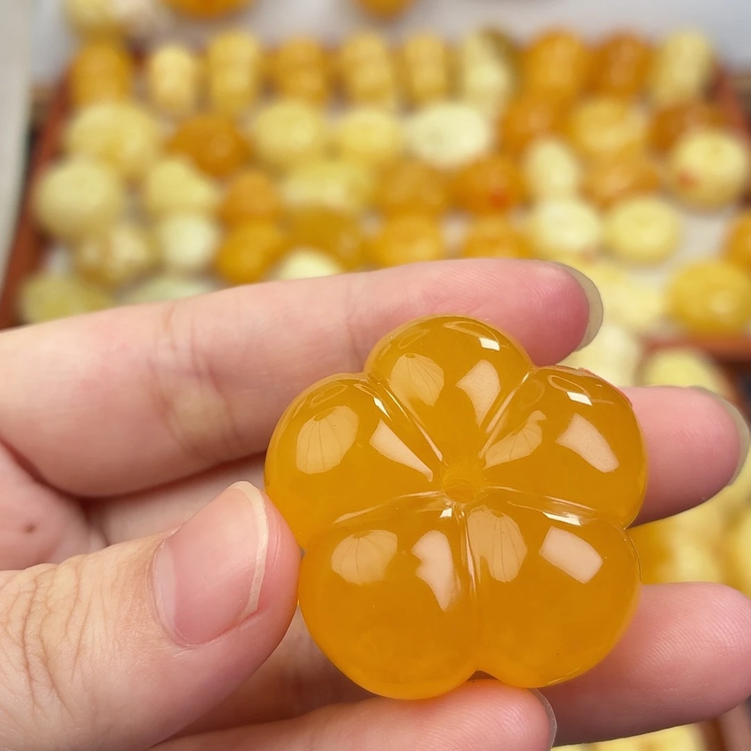 樱***子蜜蜡未镶嵌毛衣链蜜蜡