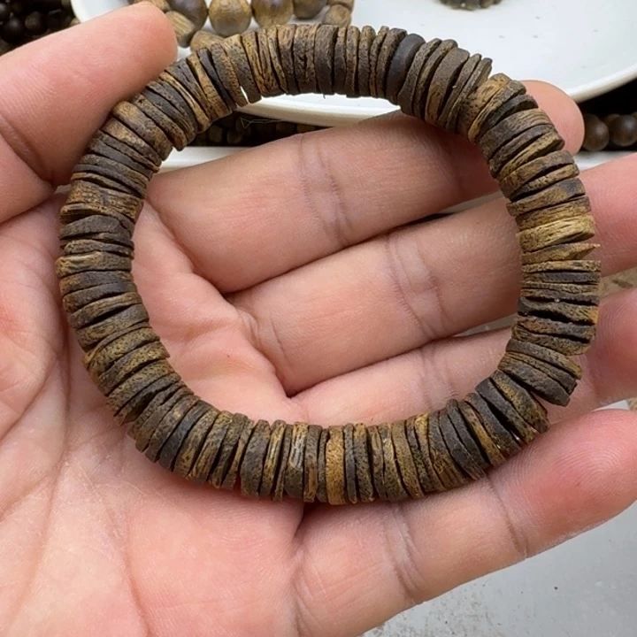 向***走沉香手串金沙叶手串11克