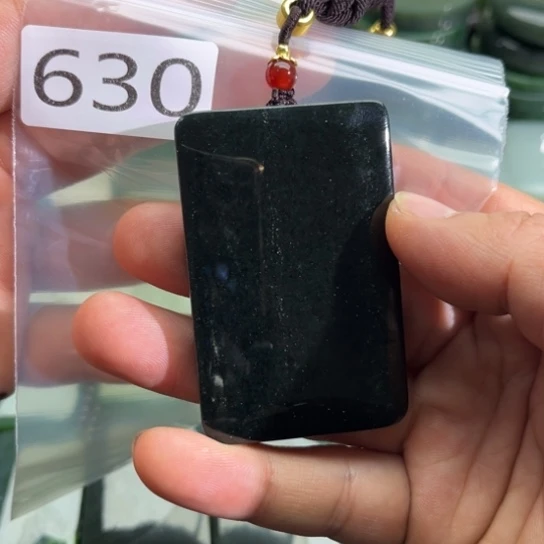 和田玉未镶嵌珠宝半成品