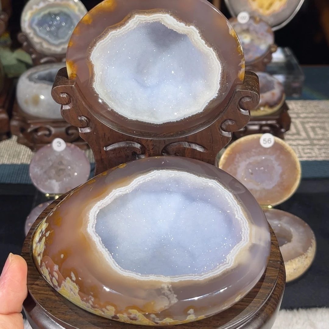 未镶嵌水晶大型摆件（非配饰）