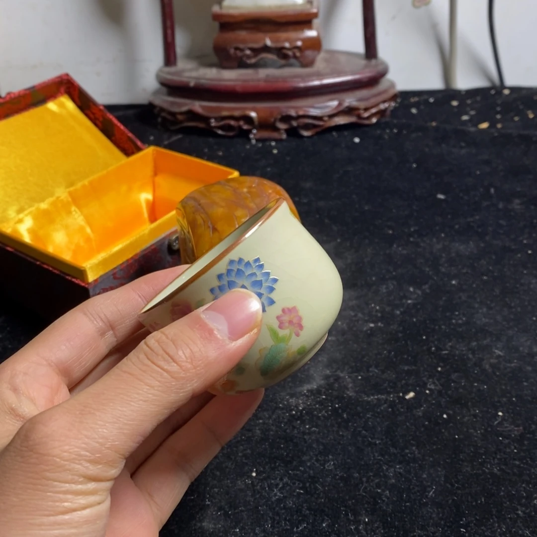 瓷片闪购商品直播间画面1