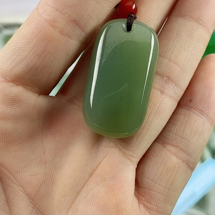 和田玉颈饰未镶嵌爱**语