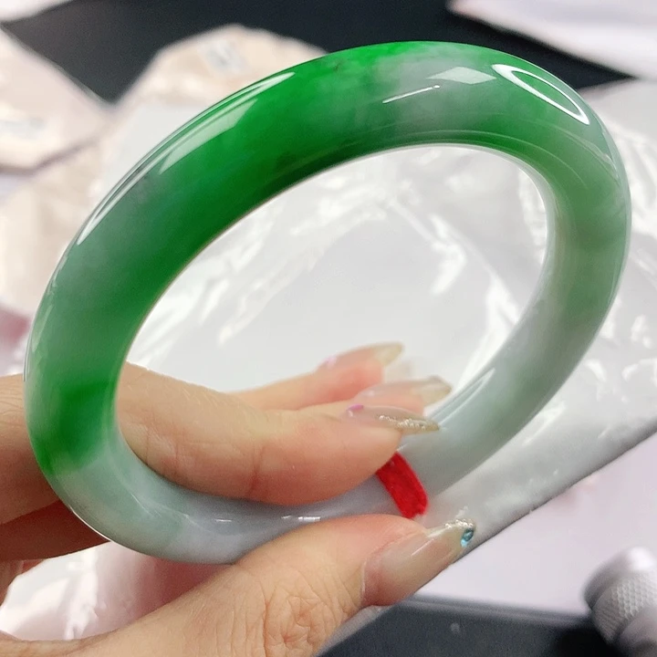 未镶嵌手镯翡翠，664