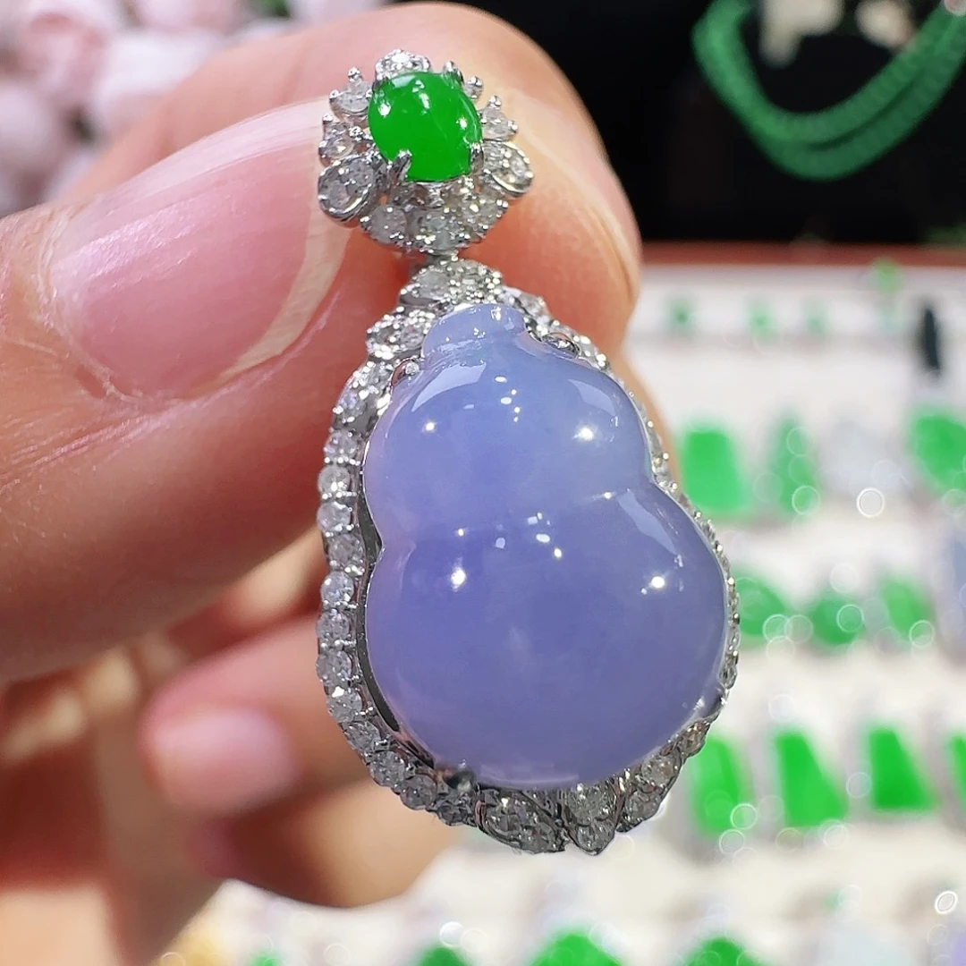 翡翠吊坠(不含链)18K金镶嵌