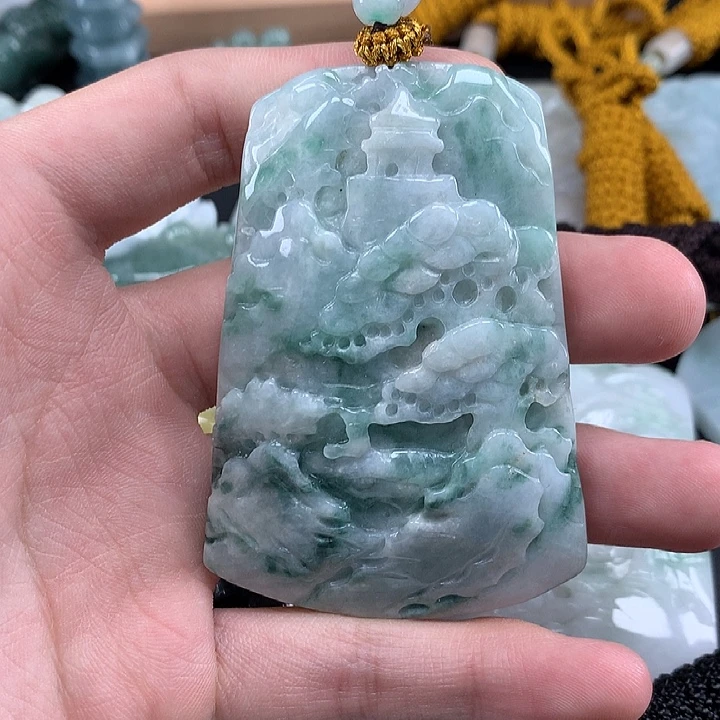 翡翠未镶嵌颈饰天然保真a货