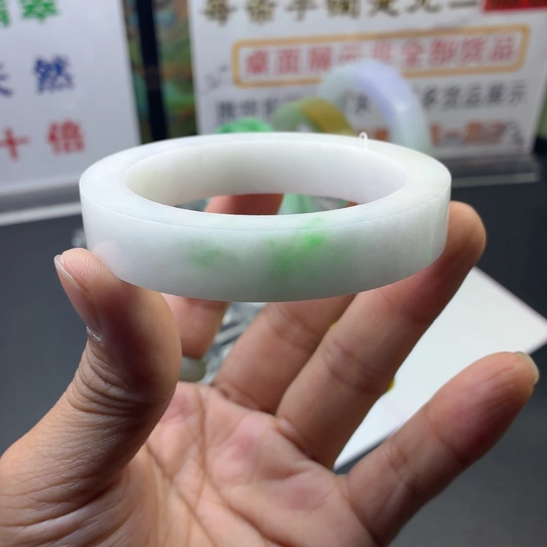 定制翡翠未镶嵌乌鸡大漏