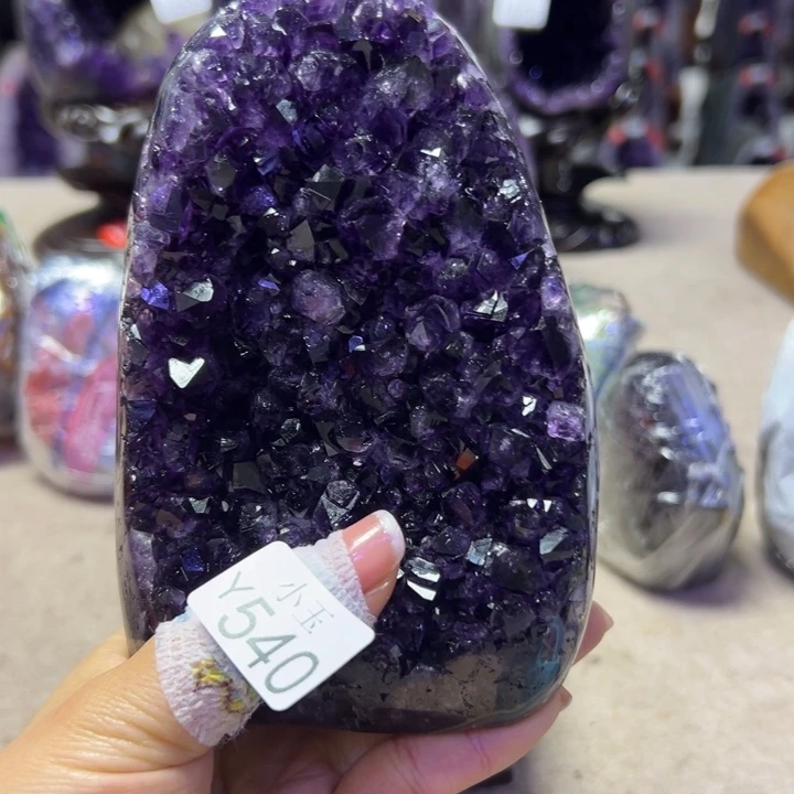 未镶嵌水晶大型摆件（非配饰）