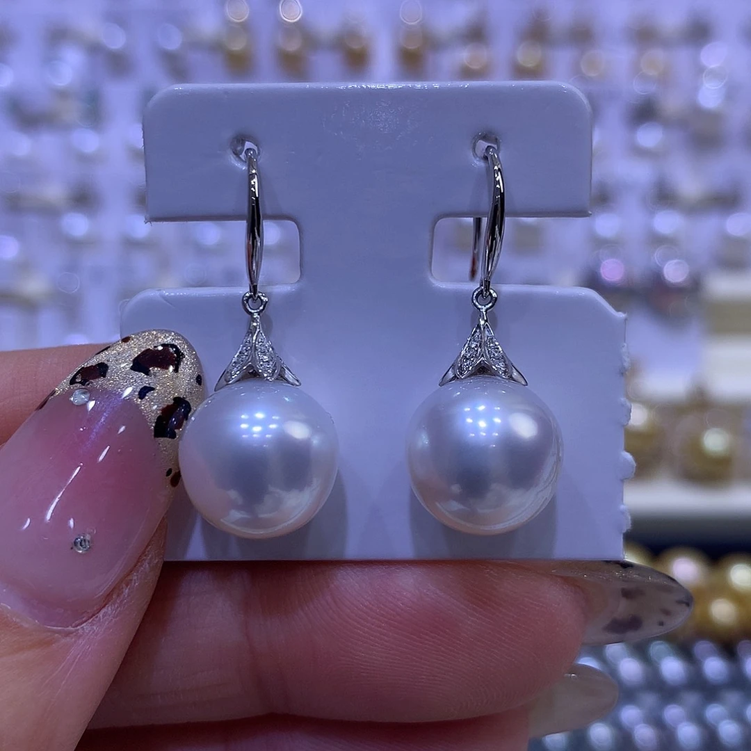 海水珍珠耳饰18K金镶嵌近12mm澳白