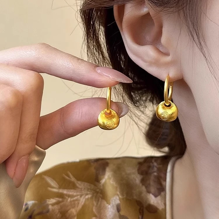 铜合金耳饰 复古百搭金属耳圈金色钱袋耳环女高级感国风气质耳饰