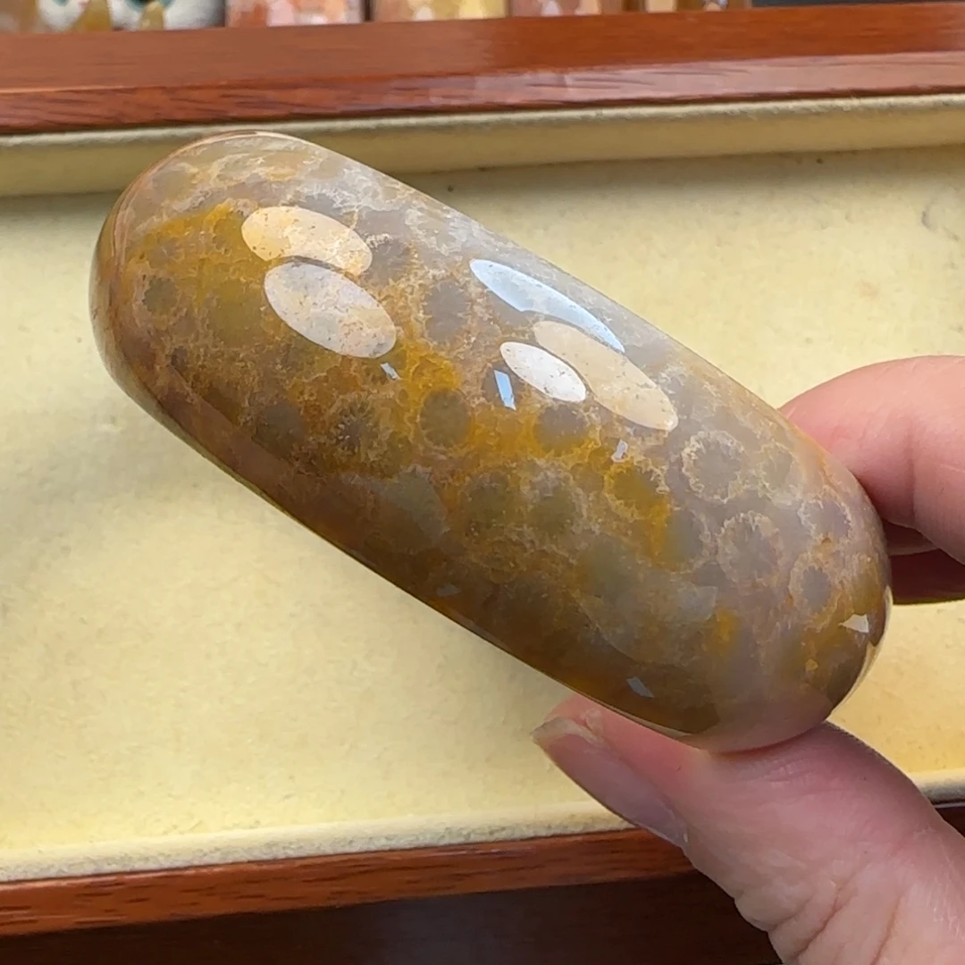 硅化珊瑚（珊瑚玉）未镶嵌手镯56-58圈