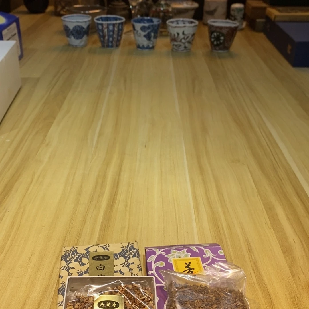 馮**起易雅集工艺品有限公司