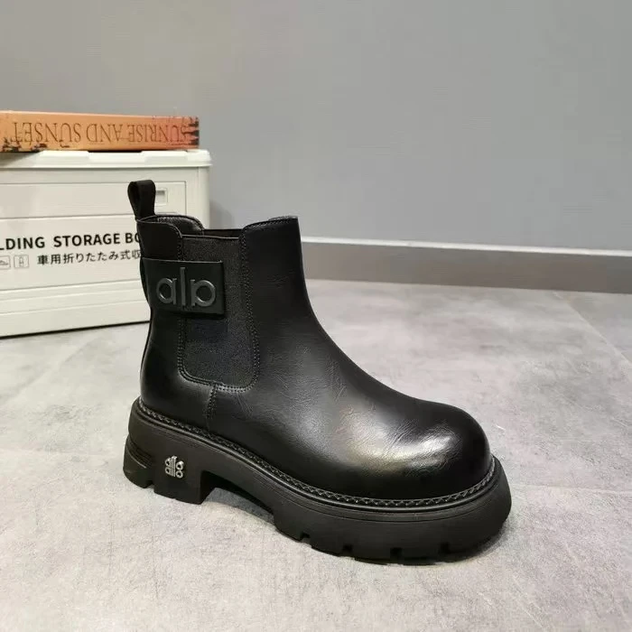 118-09休闲风圆头防滑冬季中跟平跟短靴女士厚底加绒秋冬