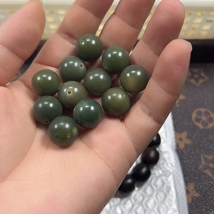 r***t吊坠菩提根/象牙果