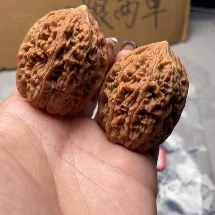 雨***枫把件文玩核桃大蒜头36