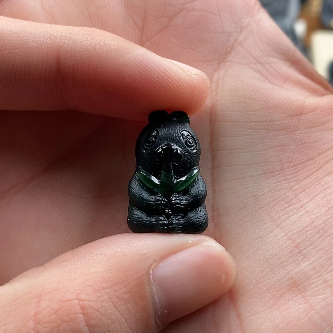 【闪购商品】翡翠颈饰18K金镶嵌熊猫