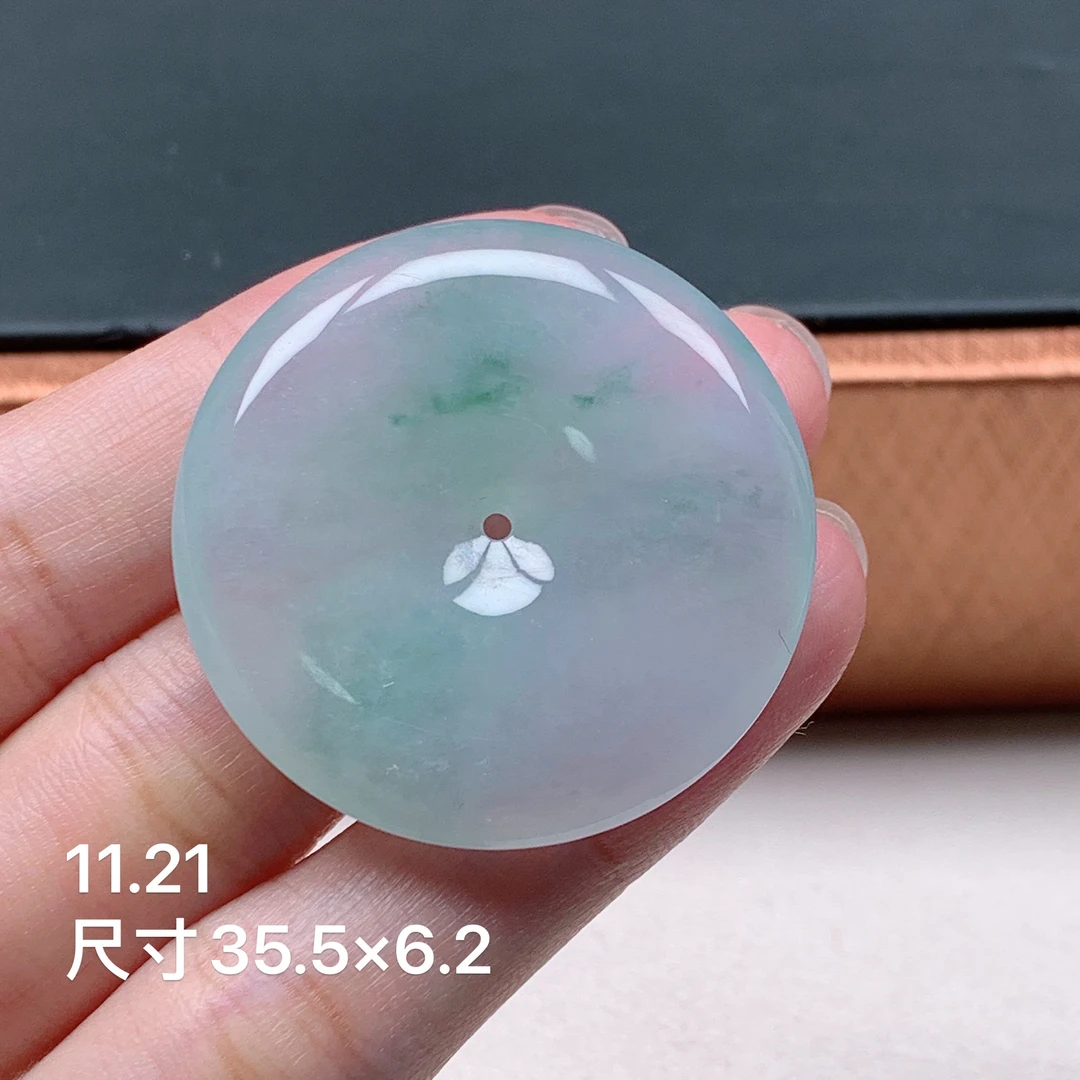 缅甸天然A货翡翠，冰润飘花平安扣挂件，冰透通透飘绿