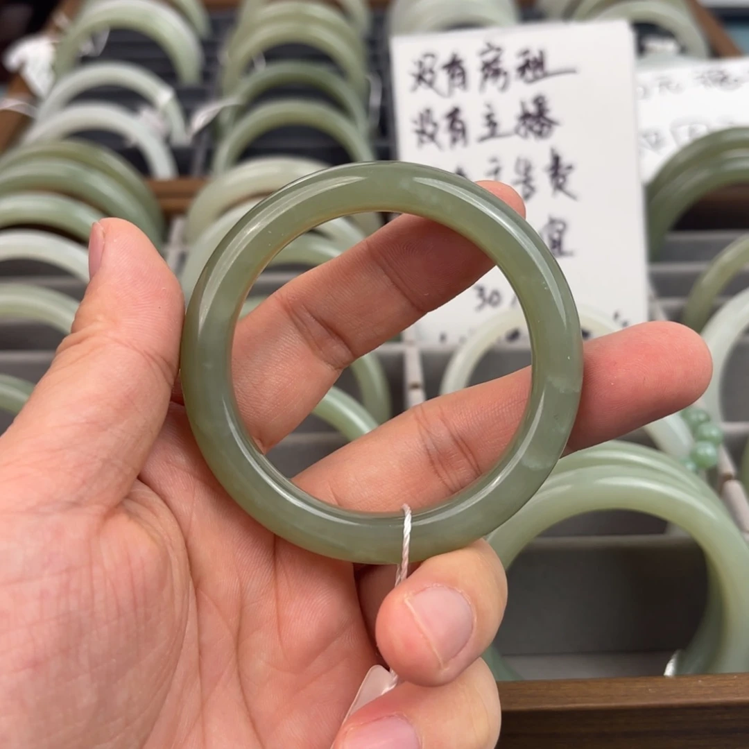 未镶嵌手镯和田玉54.1圈口 1号