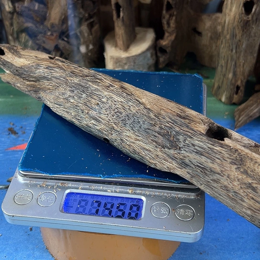 香料绿奇楠虫漏白棋74克