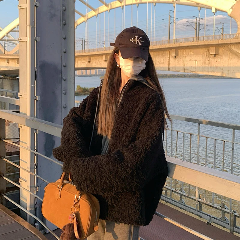 黑色立领羊羔绒外套女2025冬季加绒摇粒绒中长款棒球服小香风上衣