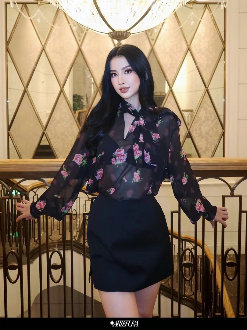 ARTE PURA设计师品牌 25夏 黑粉印花飘带透视衬衫