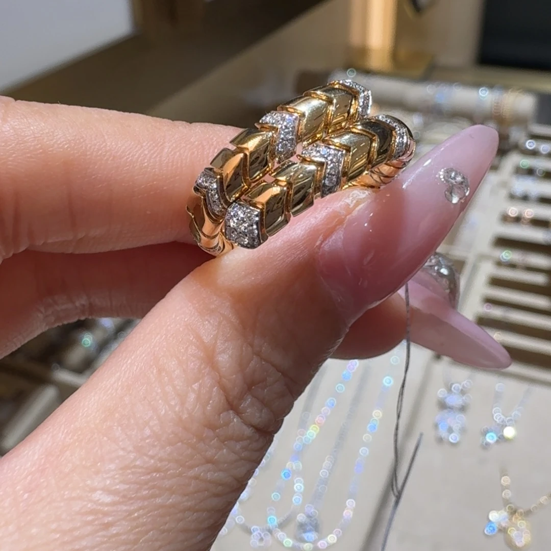 戒指/指环18K金镶嵌钻石