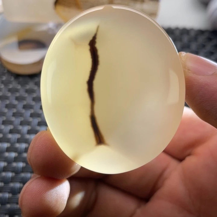 玛瑙/玉髓颈饰未镶嵌郭*