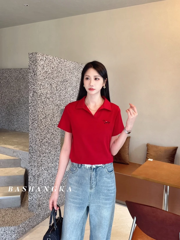 芭尚卡POLO领小狗图案衫