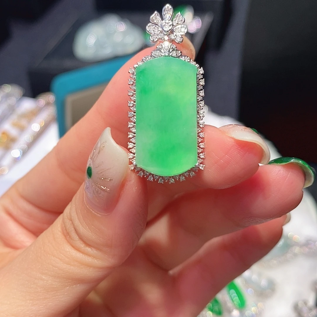 翡翠18K金镶嵌吊坠(不含链)无事牌