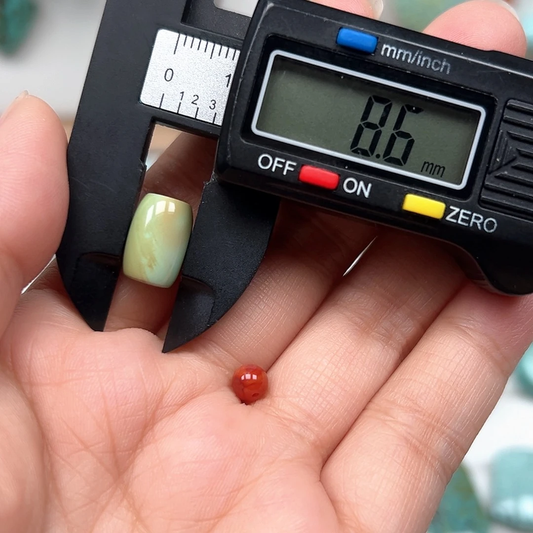 南红玛瑙未镶嵌珠宝奇石