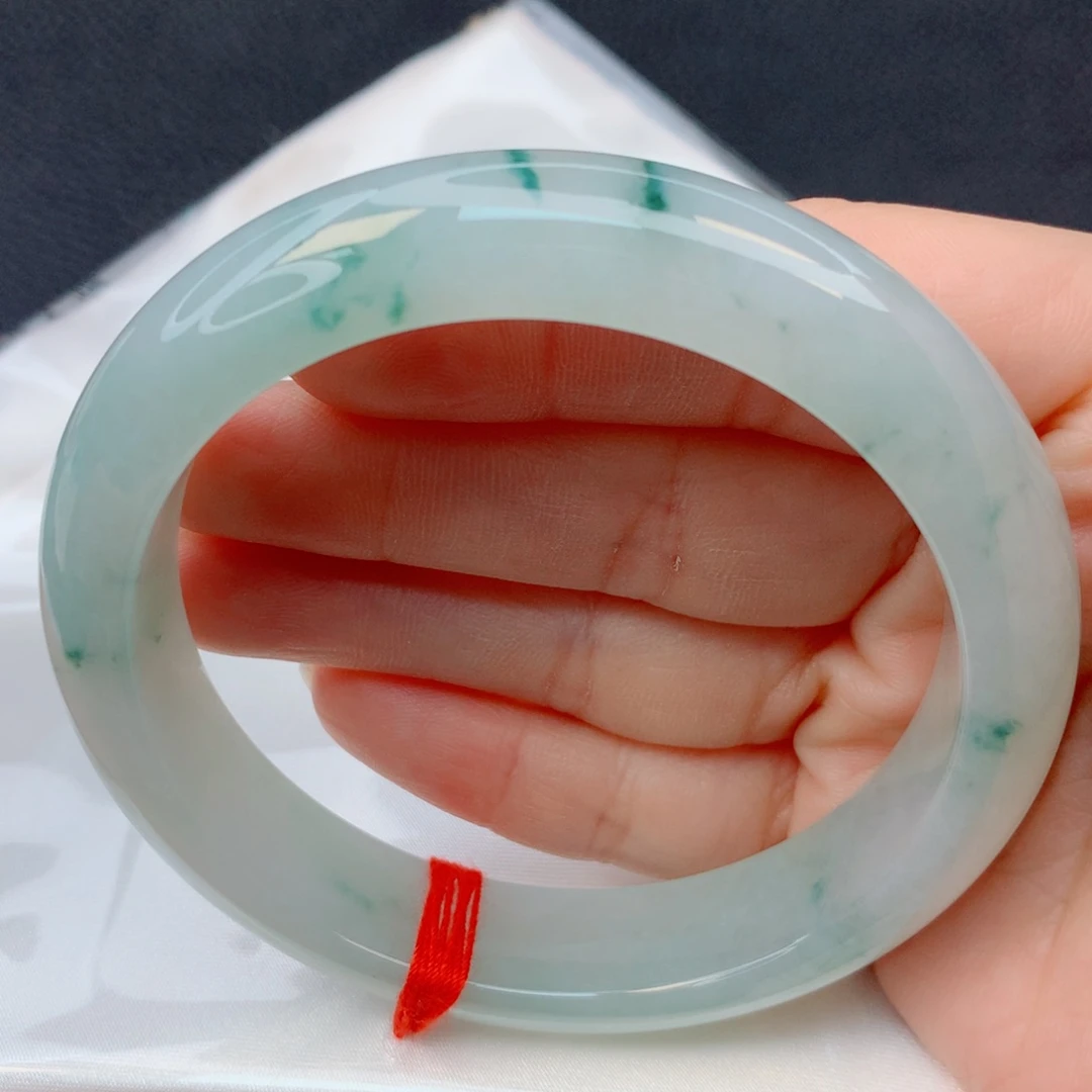 翡翠未镶嵌手镯58-59冰胶绿底飘碎花